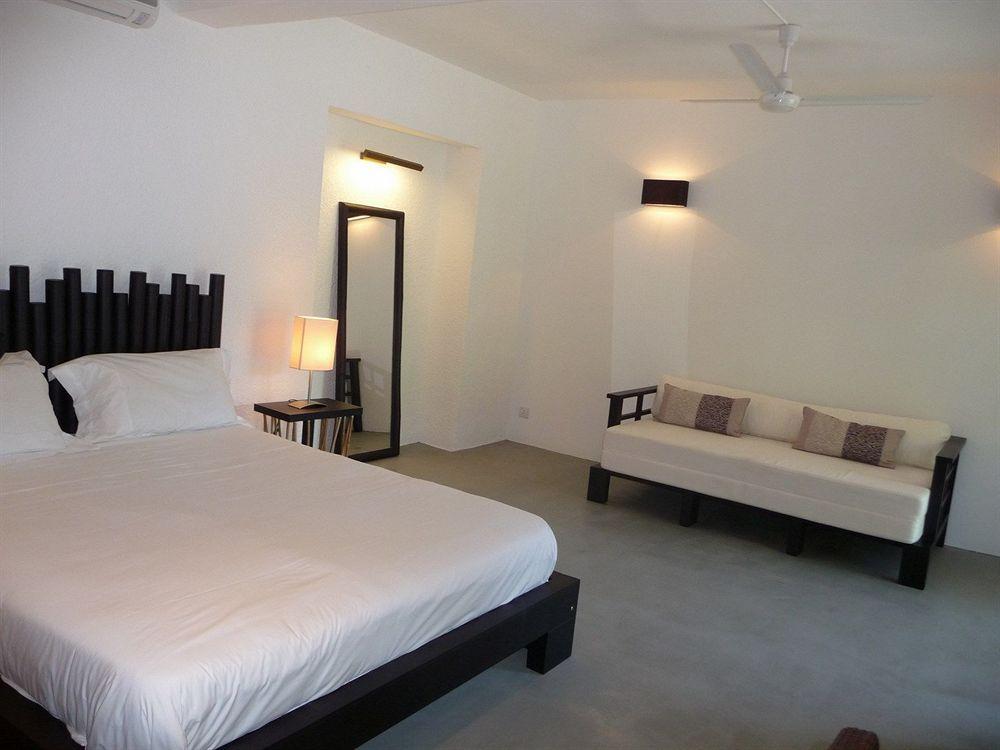Esprit Libre Restaurant & Guest House Grand Baie Exterior foto