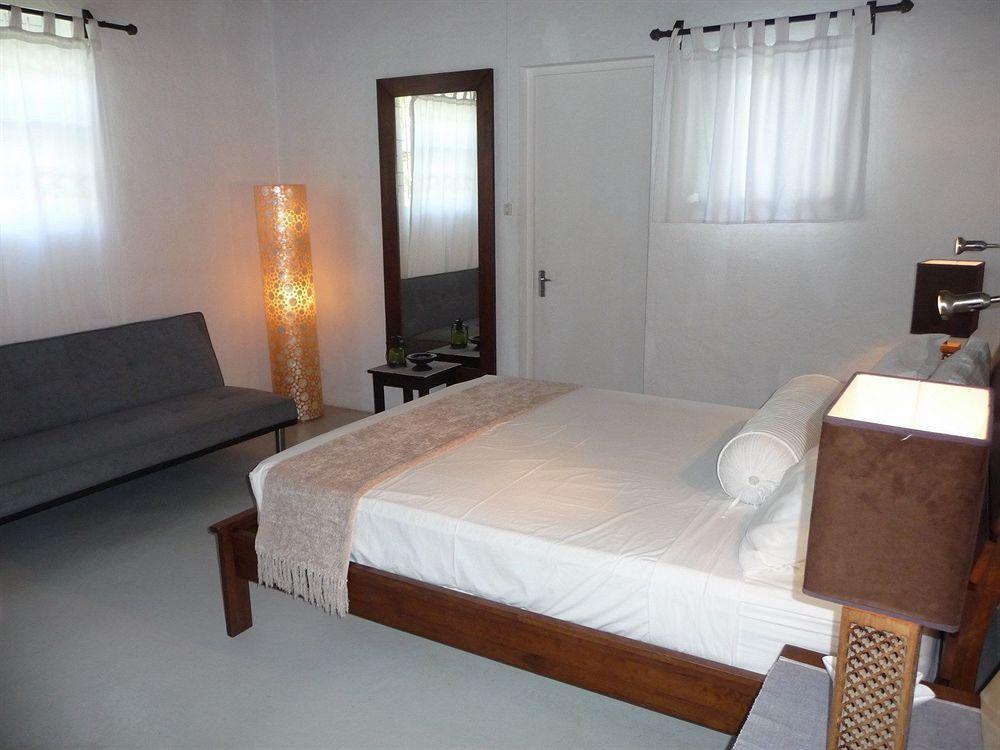 Esprit Libre Restaurant & Guest House Grand Baie Exterior foto