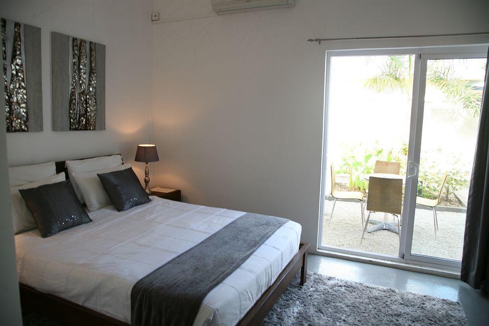 Esprit Libre Restaurant & Guest House Grand Baie Exterior foto